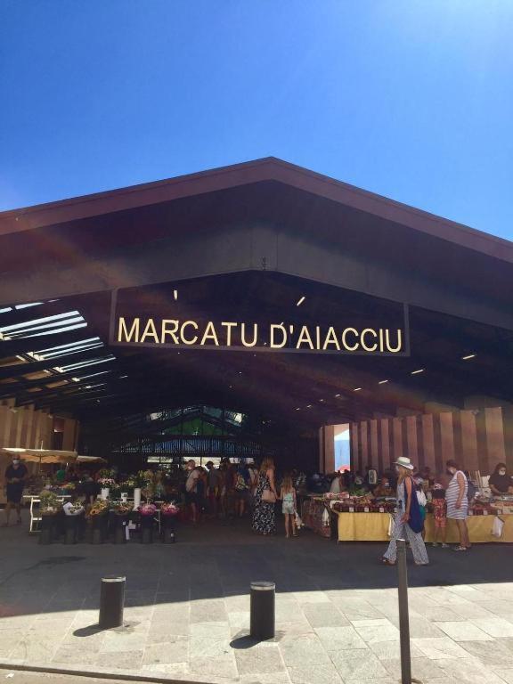 Ajaccio Centre Vieille Ville Imperiale Tt Confort Ttes Commodites 3 A 4 Pers Cathedrale A 300M Mer Port Marche Local Plages Екстер'єр фото
